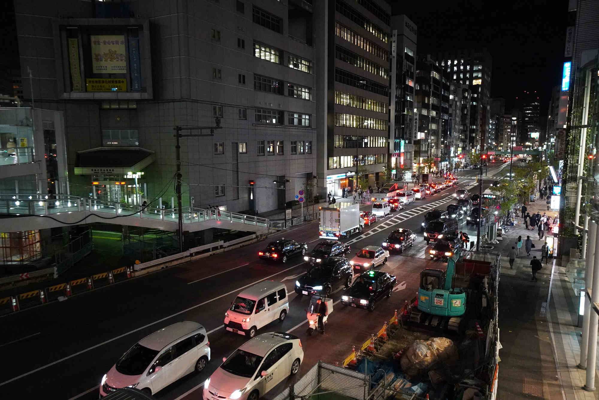 渋谷の夜景 広角レンズ「18mm」