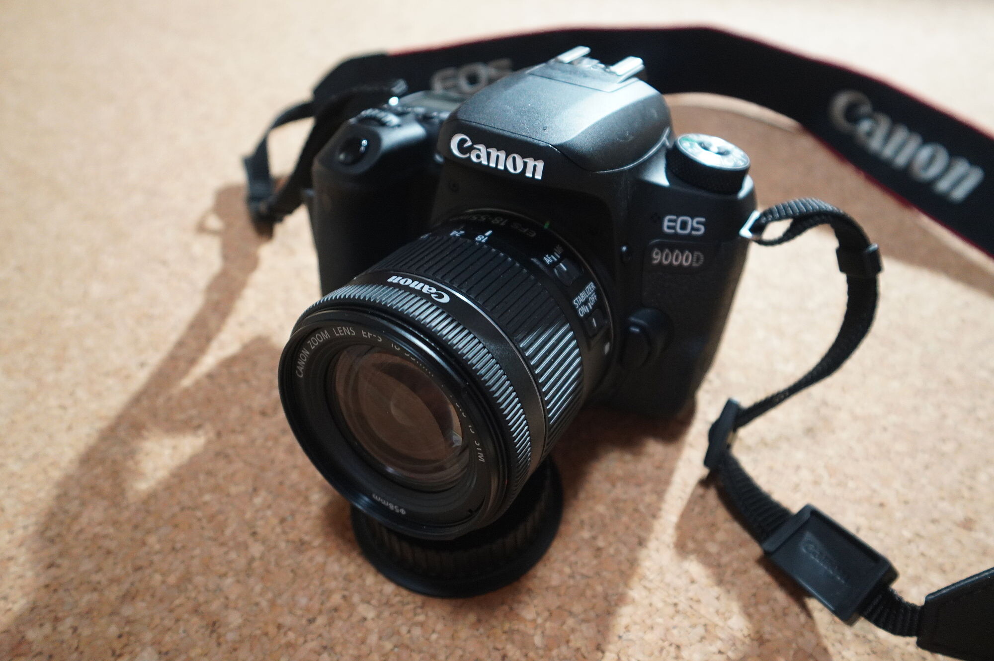 Canon EOS 9000D レンズ装着